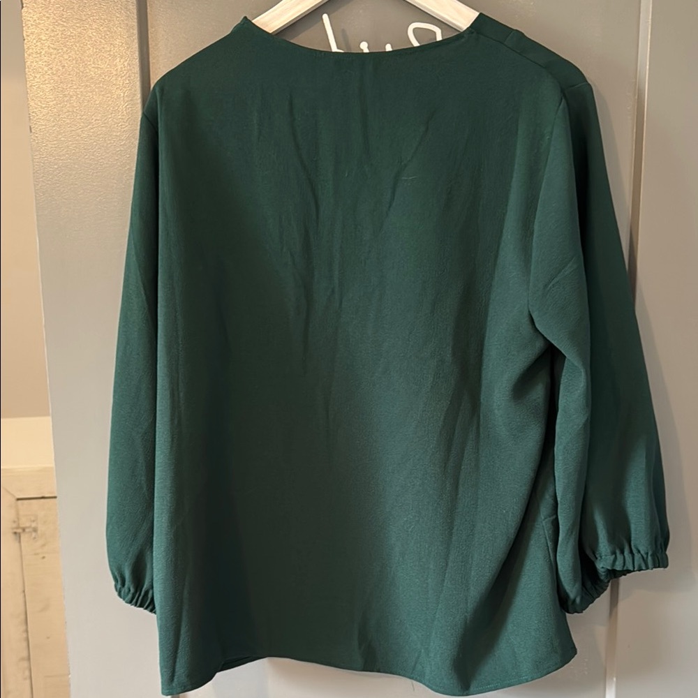 Green V-Neck Women's Top - Picture 3 of 3